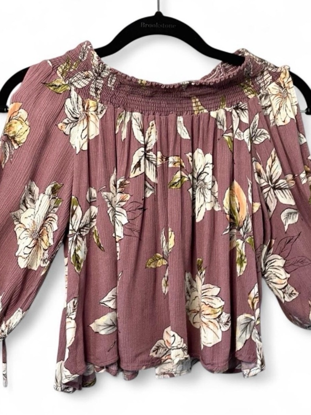 ASTR the Label Dusty Mauve Floral Off-the-Shoulder Blouse